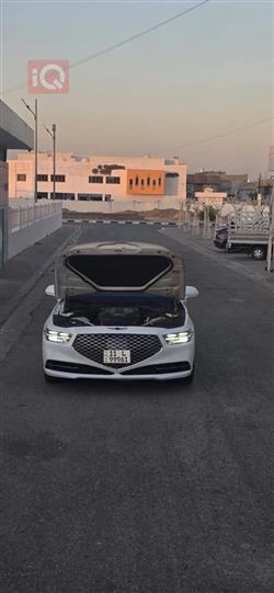 جنسس G90